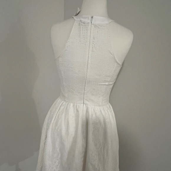 Aqua white laced dress with tags attached. Never worn. - Picture 2 of 5